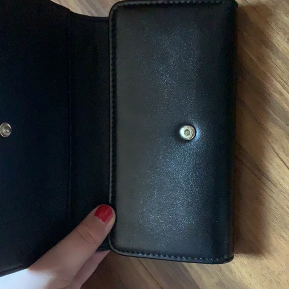 On Sale‼️:Black leather wallet bag - Picture 8 of 10